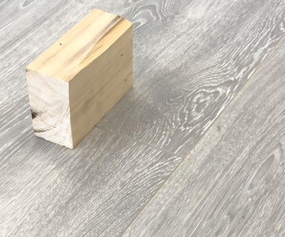 Ламинат "SunFloor" 8/32 4V Дуб Гвинея 34 (1380*193*8 мм) — купить в Йошкар-Оле