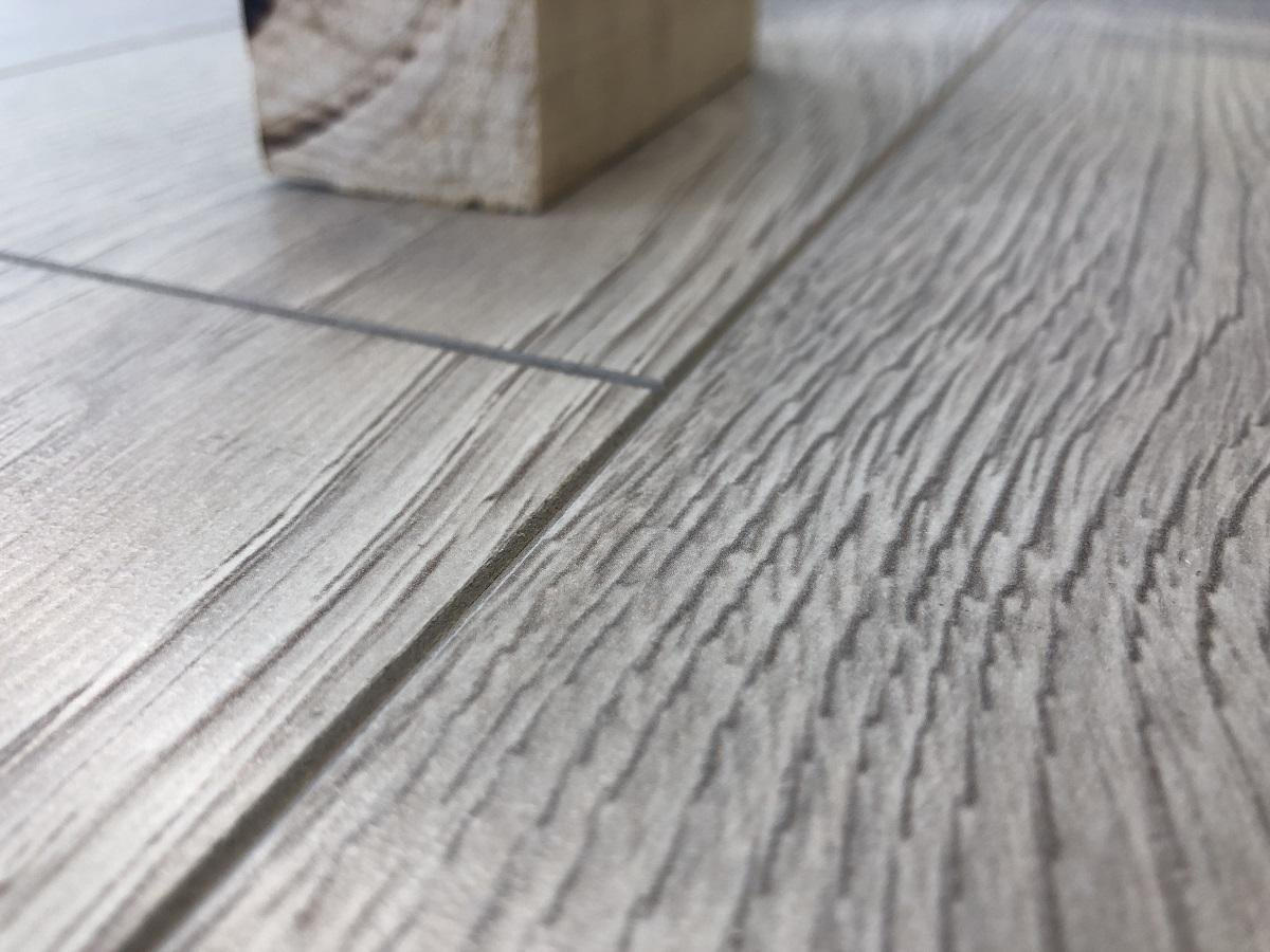 Ламинат "SunFloor" 8/32 4V Дуб Лайн 37 (1380*193*8 мм) — купить в Йошкар-Оле